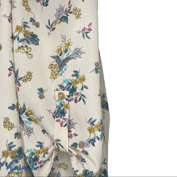 Sienna Sky Junior’s Floral Blouse Size XS - Picture 4 of 6